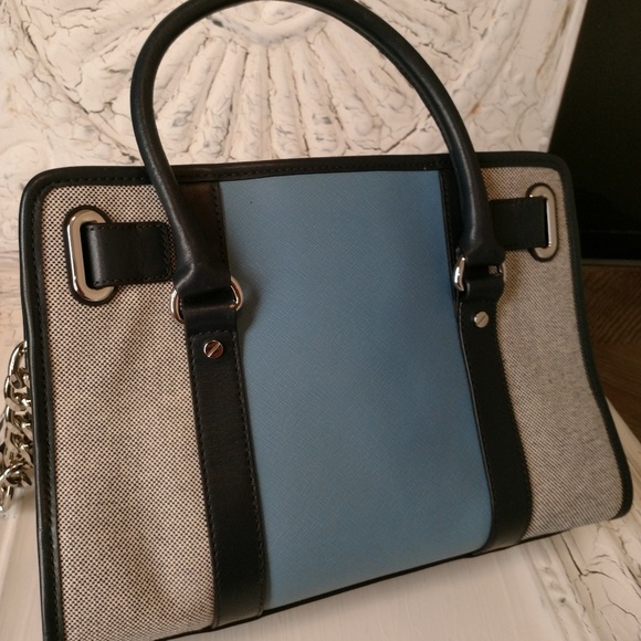 ❤️SOLD❤️Michael Kors Hamilton East West Bag. - Picture 5 of 7